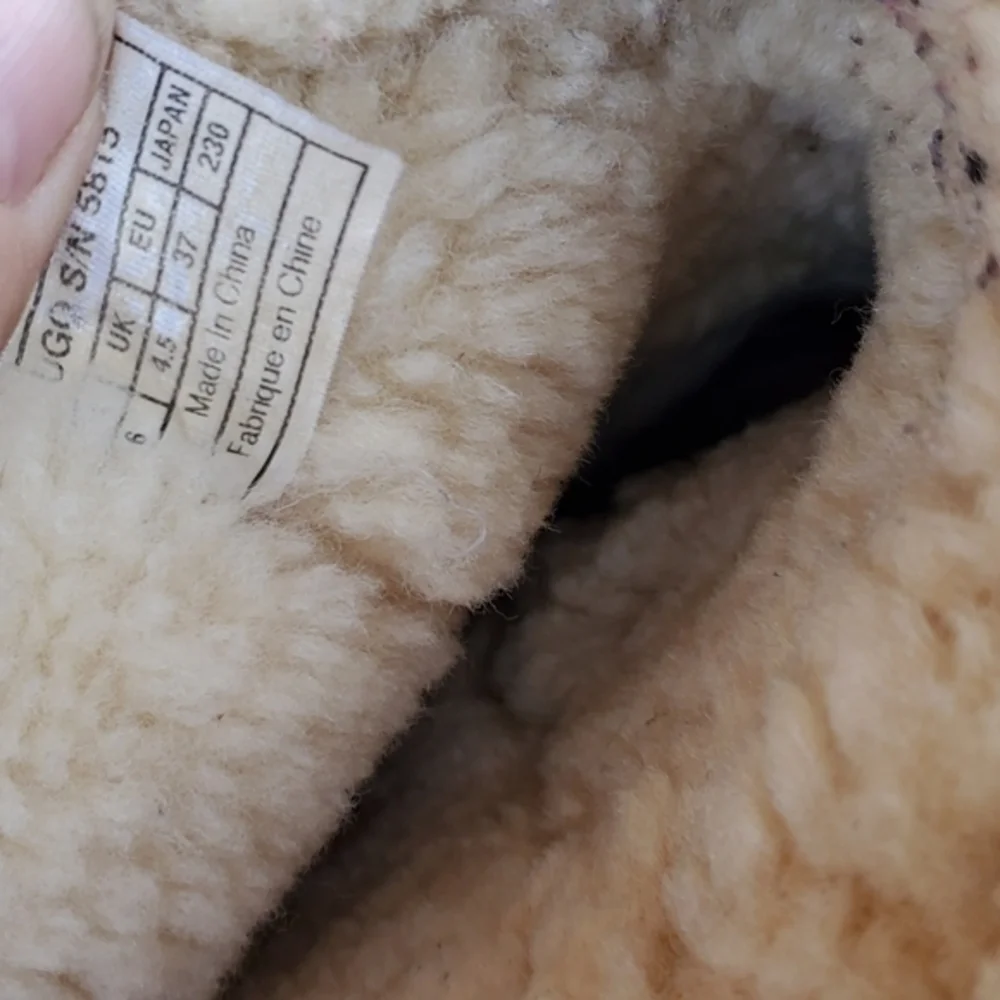 Ugg fold over‎ shortie boots 6